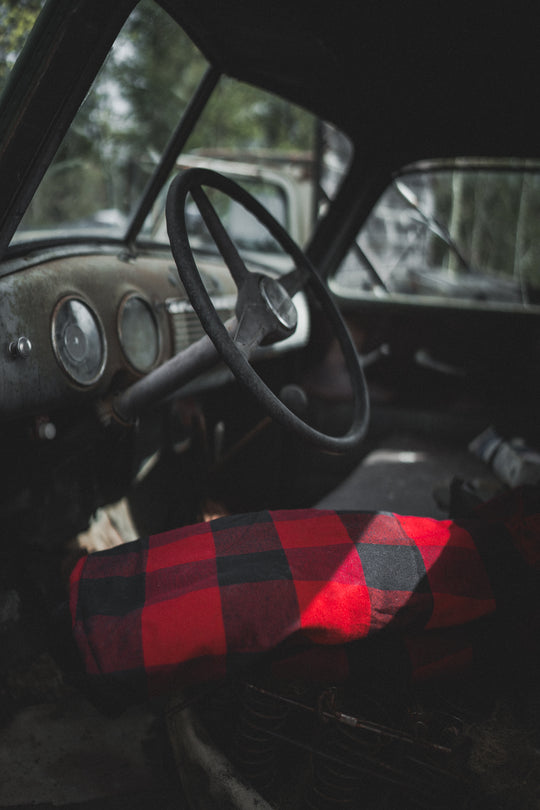 Yukon Grit Flannel Jacket - Classic Red